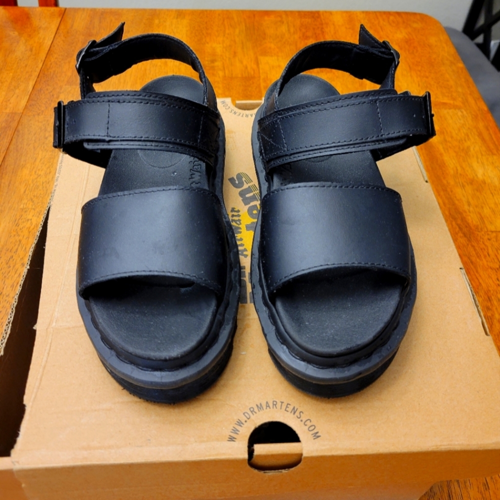 Dr. Martens Voss platform sandals black size 5